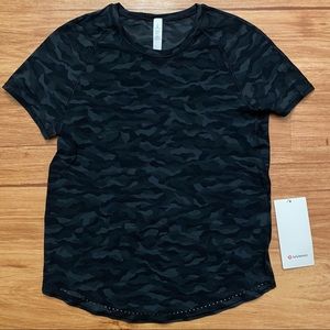 Lululemon Rise and Run Short Sleeve NWT